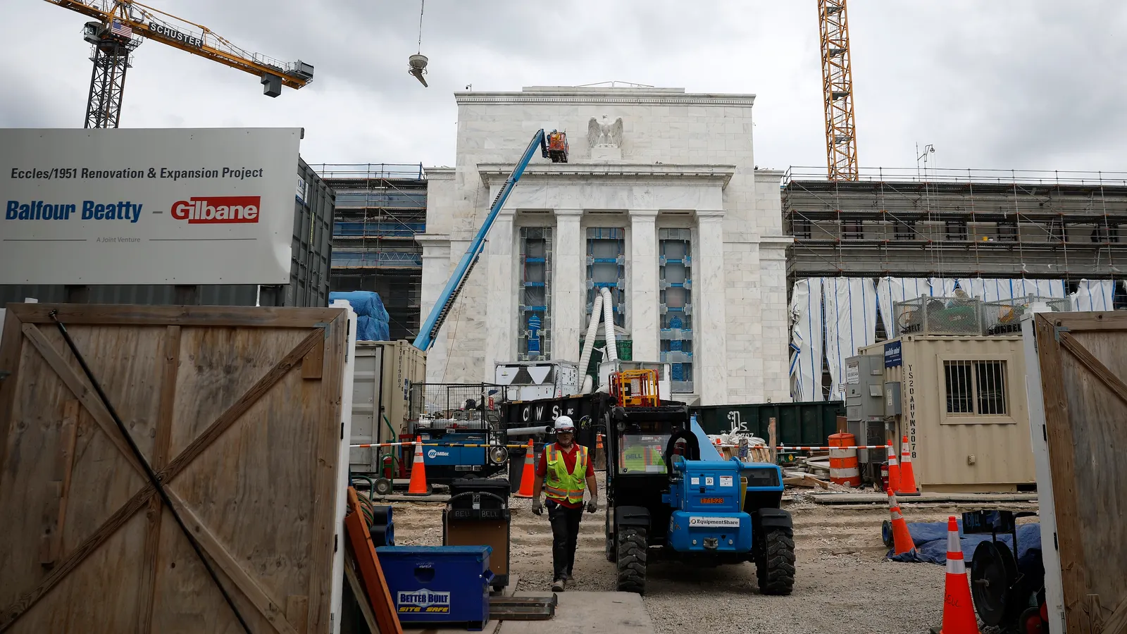 Contractors welcome rate cut, push for more