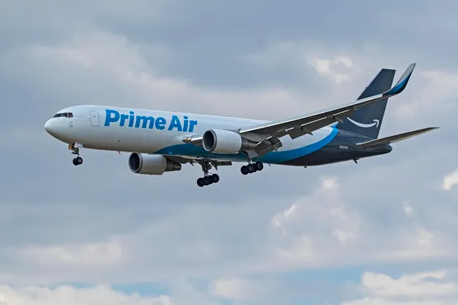 Amazon launches 2 new China-to-US air freight options