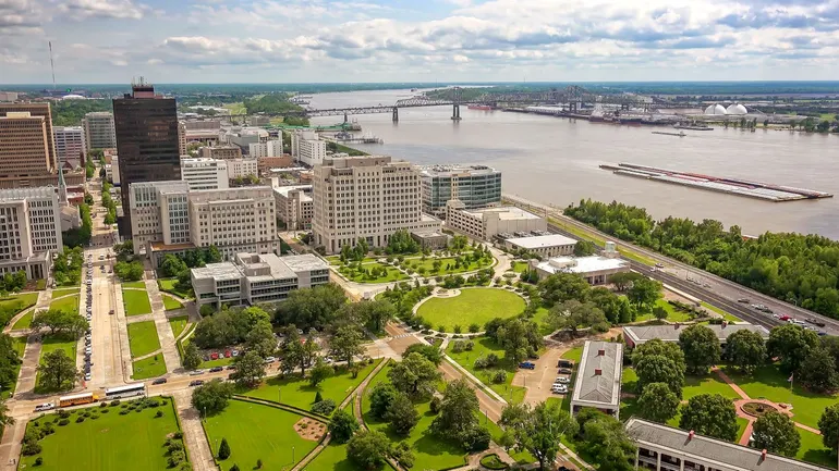 Louisiana bank buys financial consulting firm
