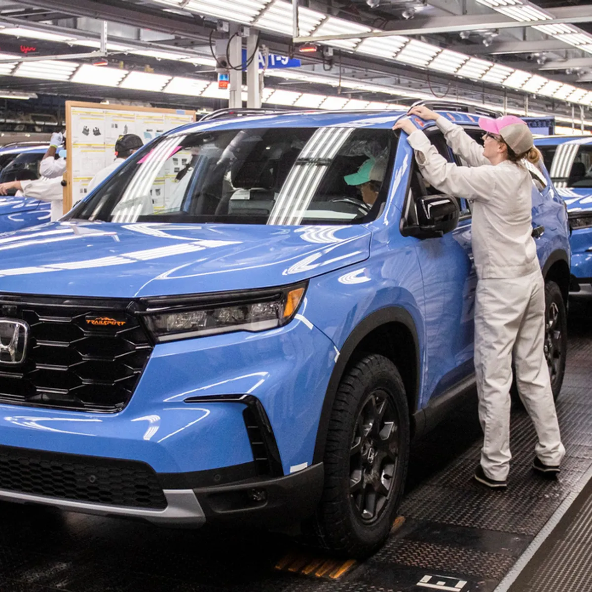 supplychaindive.com - Antone Gonsalves - Honda limits tariff impact via logistics, procurement tweaks