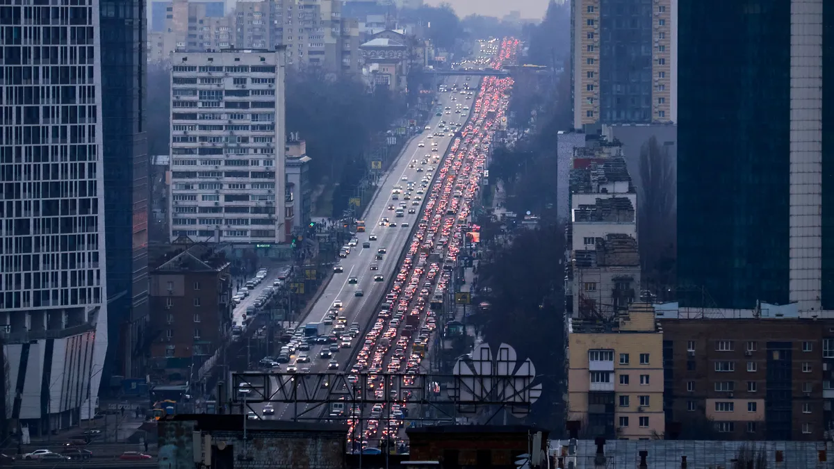 Inhabitants leaving the city of Kiev in Ukraine following missile strikes of Russian armed forces in 2022.