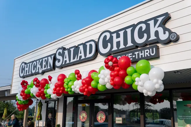 Chicken Salad Chick signs 25-store deal in New York