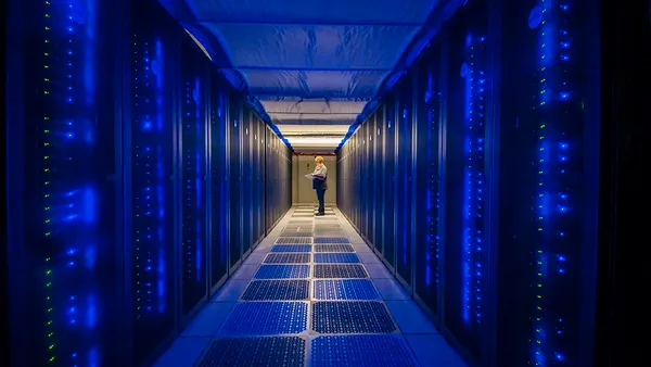 Sandia National Laboratory computer annex hourly walkthrough of Thunderbird supercomputer