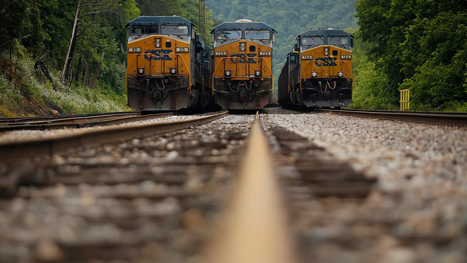 CSX sees rail conversion opportunities from battered trucking market