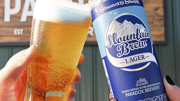 An image of Stewart's Shops Mountain Brew beer can