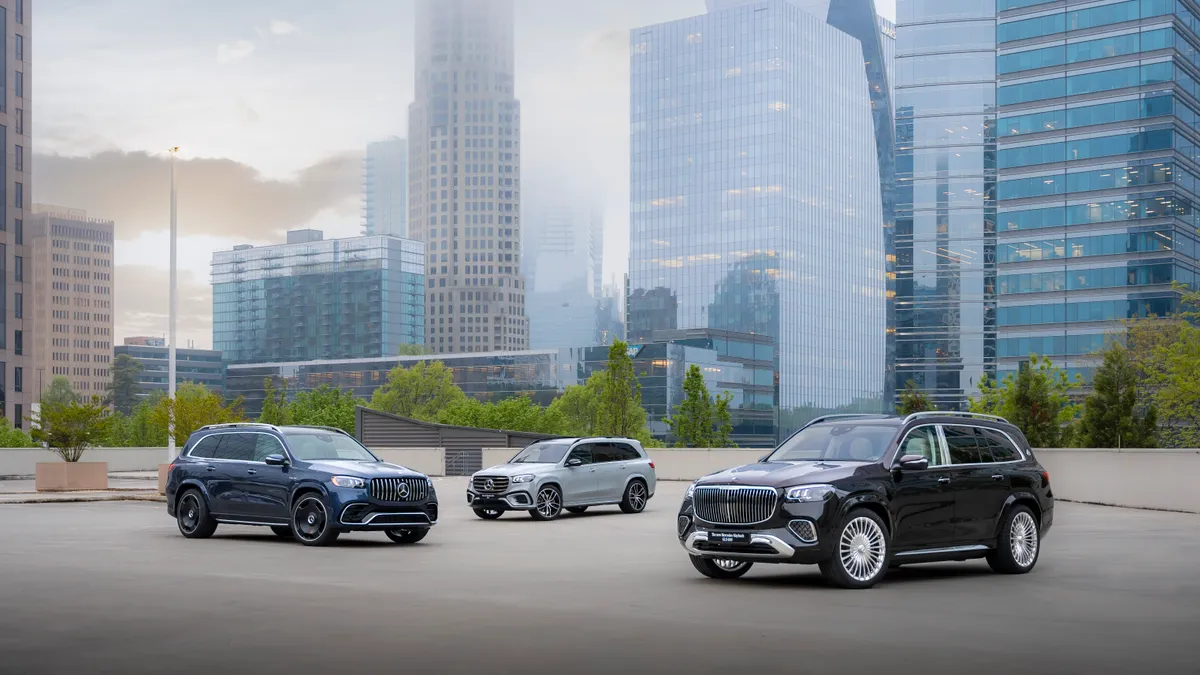 2024 Mercedes-Benz GLS model lineup parked in a city.