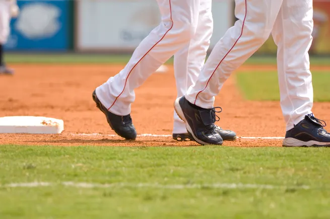 Anheuser-Busch boosts marketing efforts through extended MLB tie-up