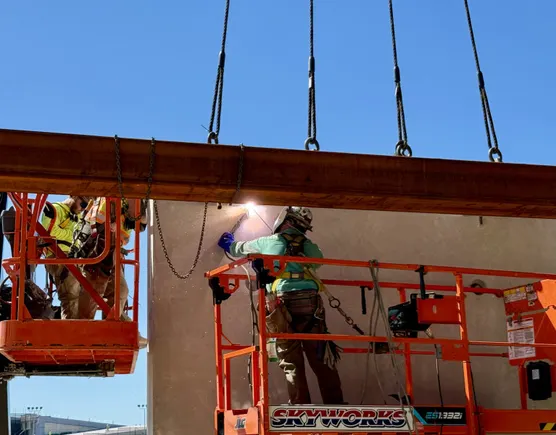 Punch List: Granite wins infrastructure jobs, Hensel Phelps reaches Tampa airport milestone