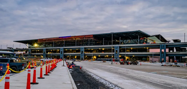 $1.6B Pittsburgh airport project hits key milestone thumbnail