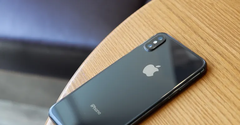 Overworked student laborers assemble iPhone X for Foxconn | Supply ...