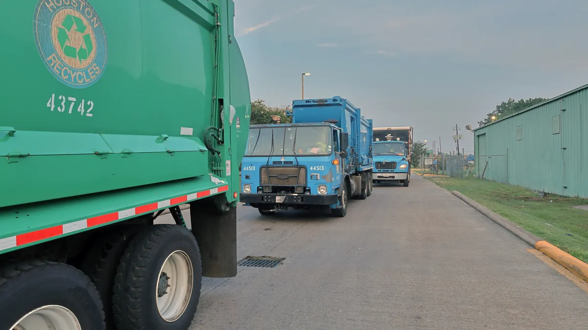 Waste truck fleet in precession