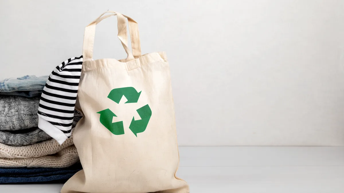 eco friendly sustainable shopping bag