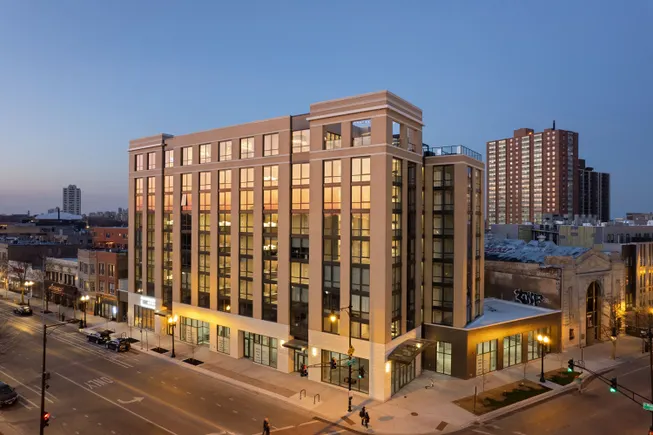 McHugh completes Chicago apartment building started during the pandemic ...