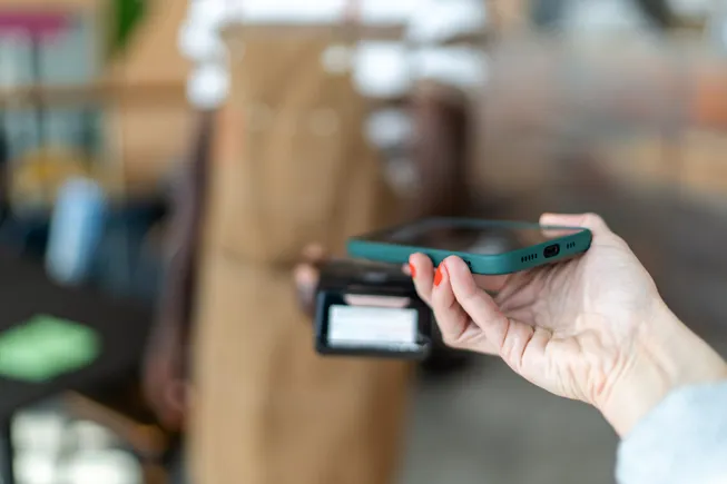 Apple Faces Class Action Lawsuit Over Apple Pay Fees and Monopoly Claims - News Directory 3