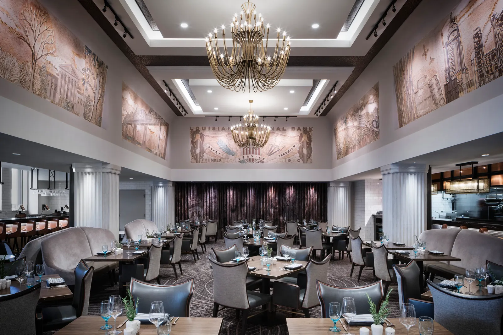 The interior of Watermark Baton Rouge.