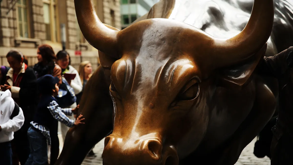 Wall Street Bull