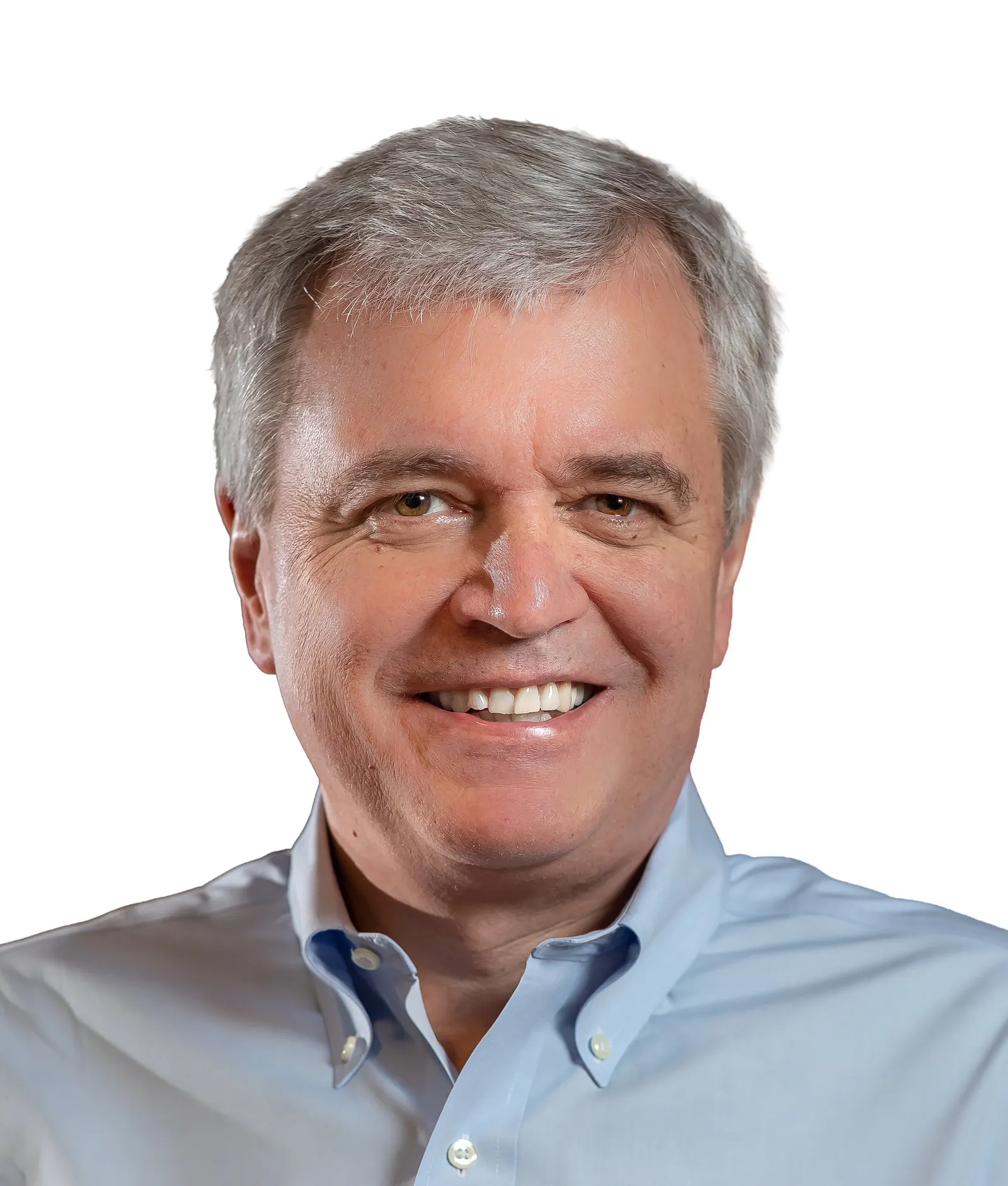David Deno smiles in front of a white background.