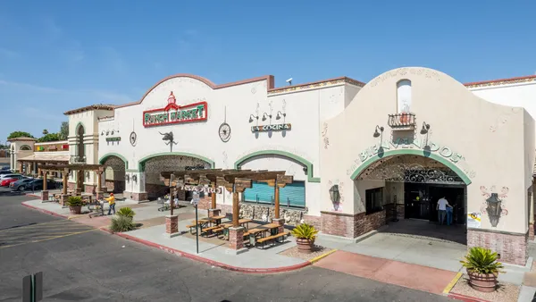 Exterior of Los Altos Ranch Market, a Hispanic grocery banner