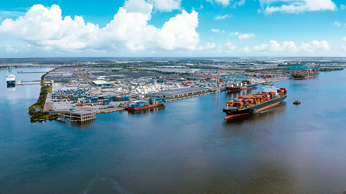 Ocean containers passing through the Jacksonville Port Authority.