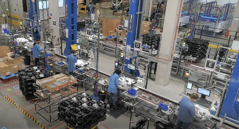 Amazon, US Steel, Pirelli and others make facility investments, while layoffs progress
