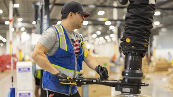 An Amazon employee