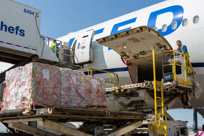 Tariffs, de minimis changes spark air cargo capacity shifts