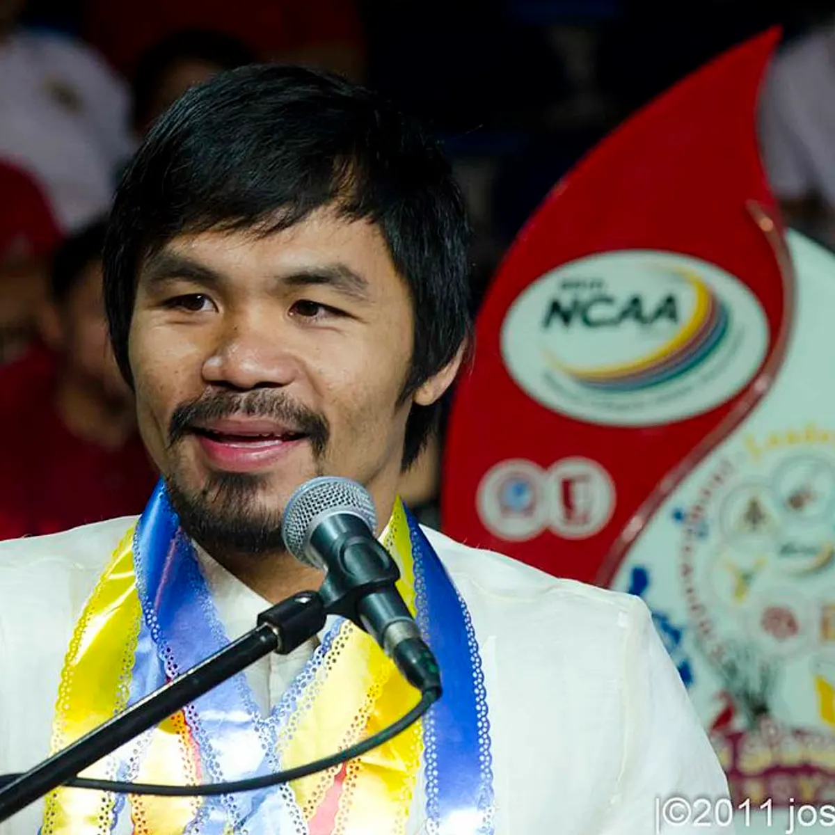 Nike drops boxer Pacquiao over anti-gay comments | Retail Dive, image size:1200x1200