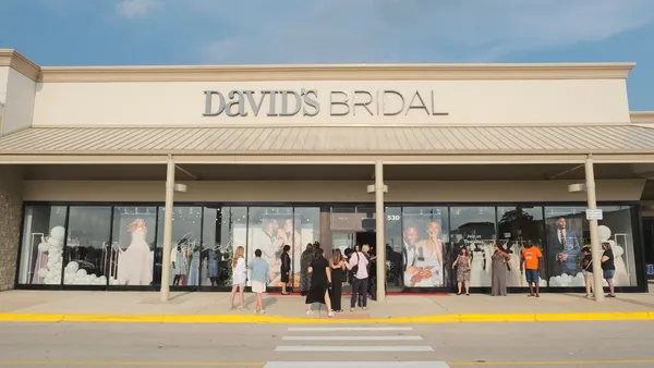 David's Bridal opens a store in Naperville, Illinois.