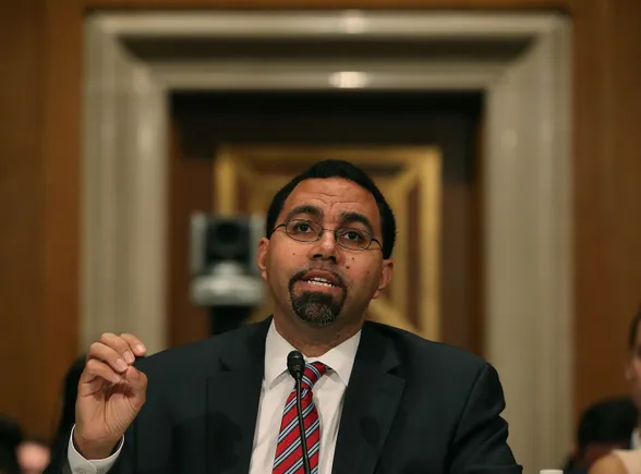 Former Education Secretary John King named new SUNY chancellor | Higher ...