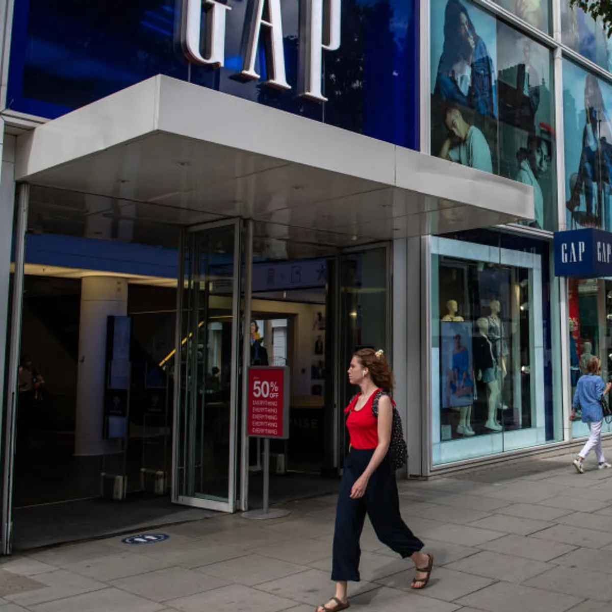 Gap could take $650M sales hit from supply chain woes | Retail Dive