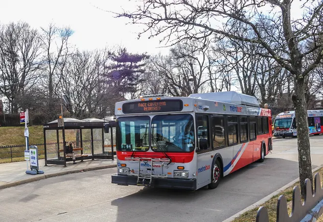 US transit bus industry generated $1.1B in federal, state and local tax revenue in 2025: report