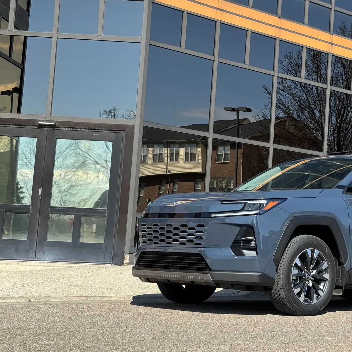 wardsauto.com - Bob Gritzinger - Toyota's bold RAV4 redesign pays off with interior, UX improvements
