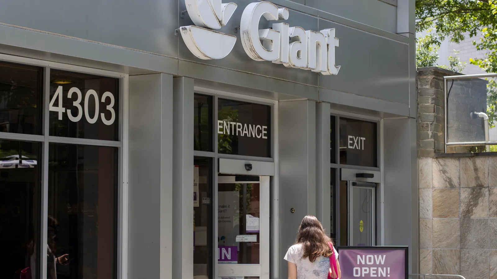 Giant promotes e-commerce head to VP of marketing