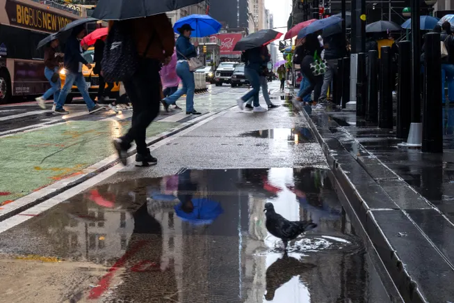 Employee optimism continues to fade with job security on the line