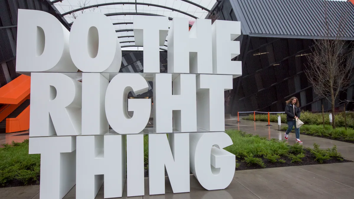 "Do the right thing" sculpture at the Nike headquarters in 2018