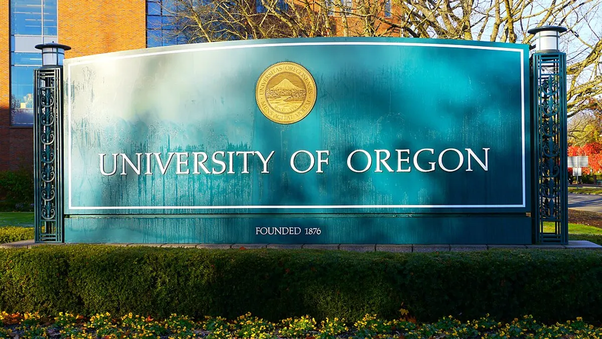 Campus sign of University of Oregon.