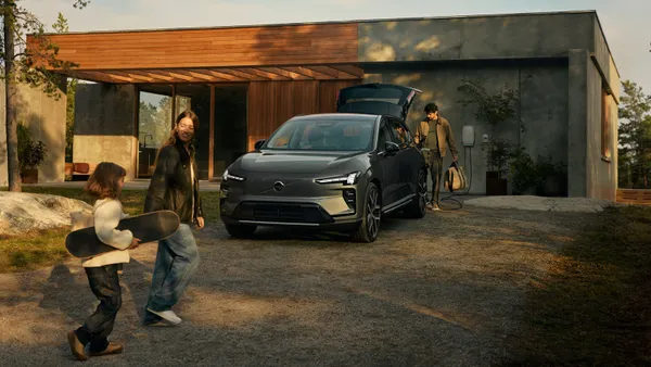 Volvo EX60 Home Charging 2026