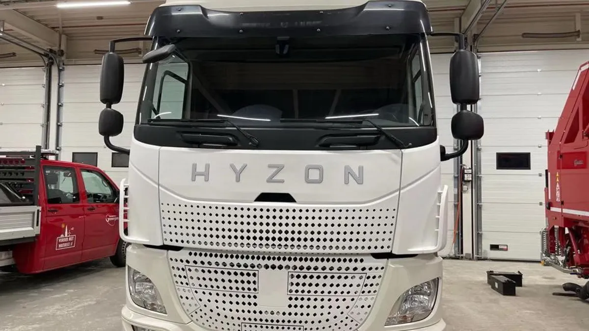 A Hyzon fuel-cell truck.