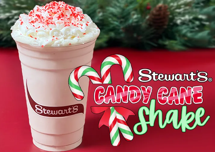 A photo of a Stewart&#x27;s Shops candy cane shake.