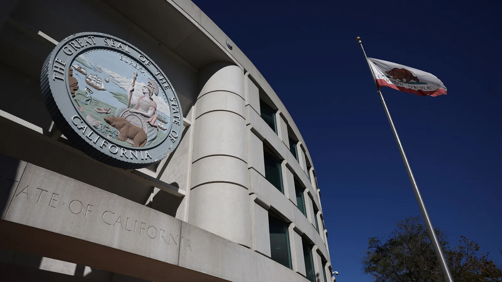 CPUC orders California utilities to procure additional 6 GW by 2032