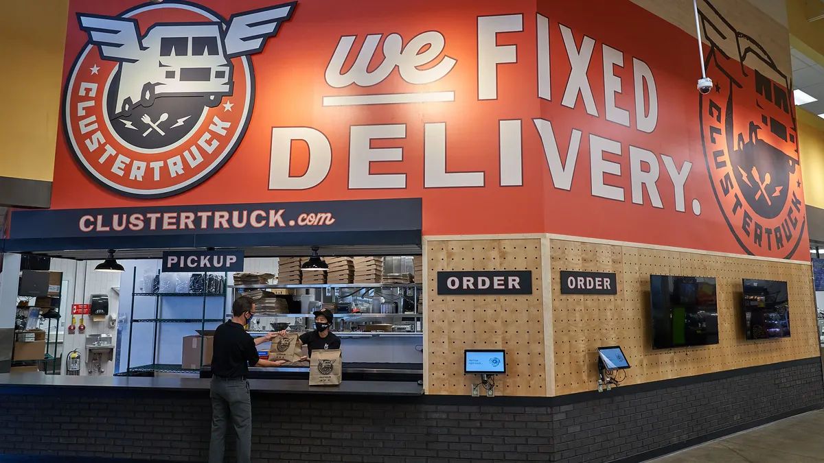 ClusterTruck dark kitchen in Kroger store