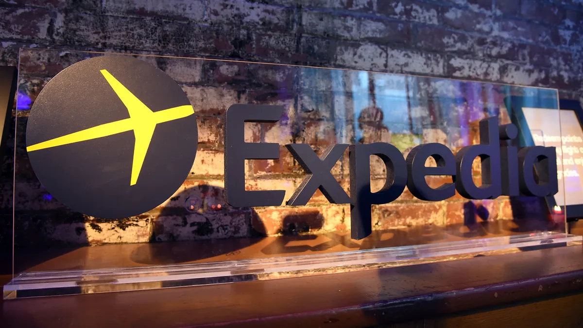 Expedia.com logo