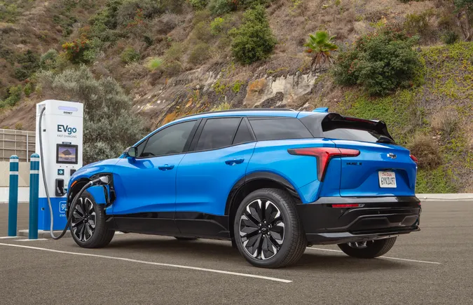 Regulatory uncertainty slowing US electric vehicle adoption: report