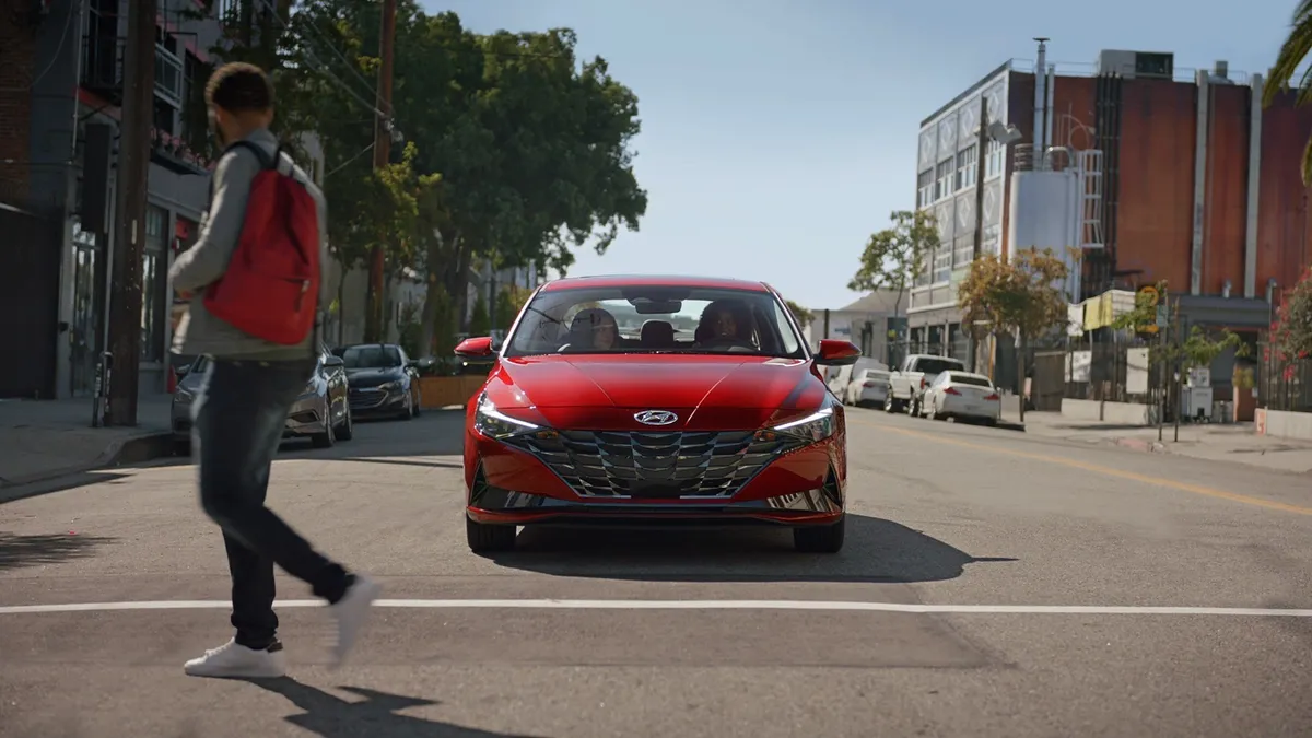 Hyundai promotes new Elantra using AR tech, Mobcrush