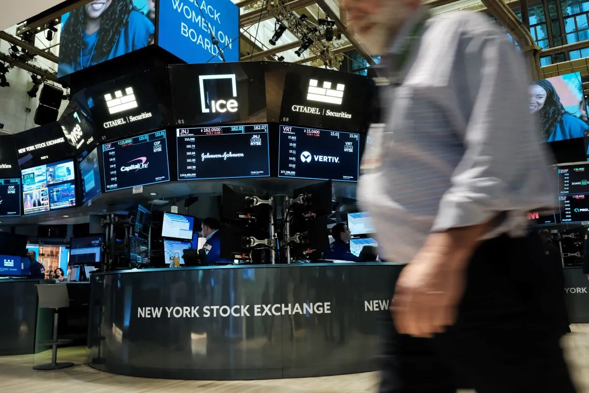 An image of the New York Stock Exchange trading floor.