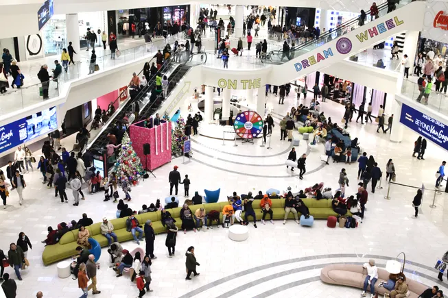 PCL sues JPMorgan Chase over $30M in unpaid work on American Dream mall ...