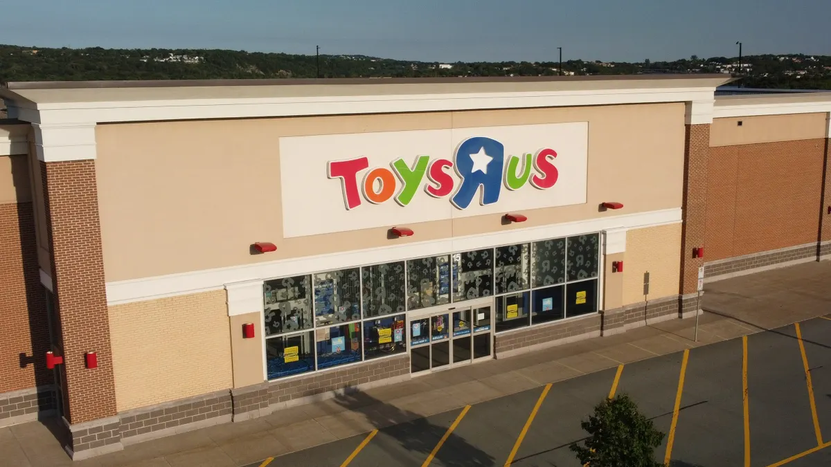A Toys R Us Canada location