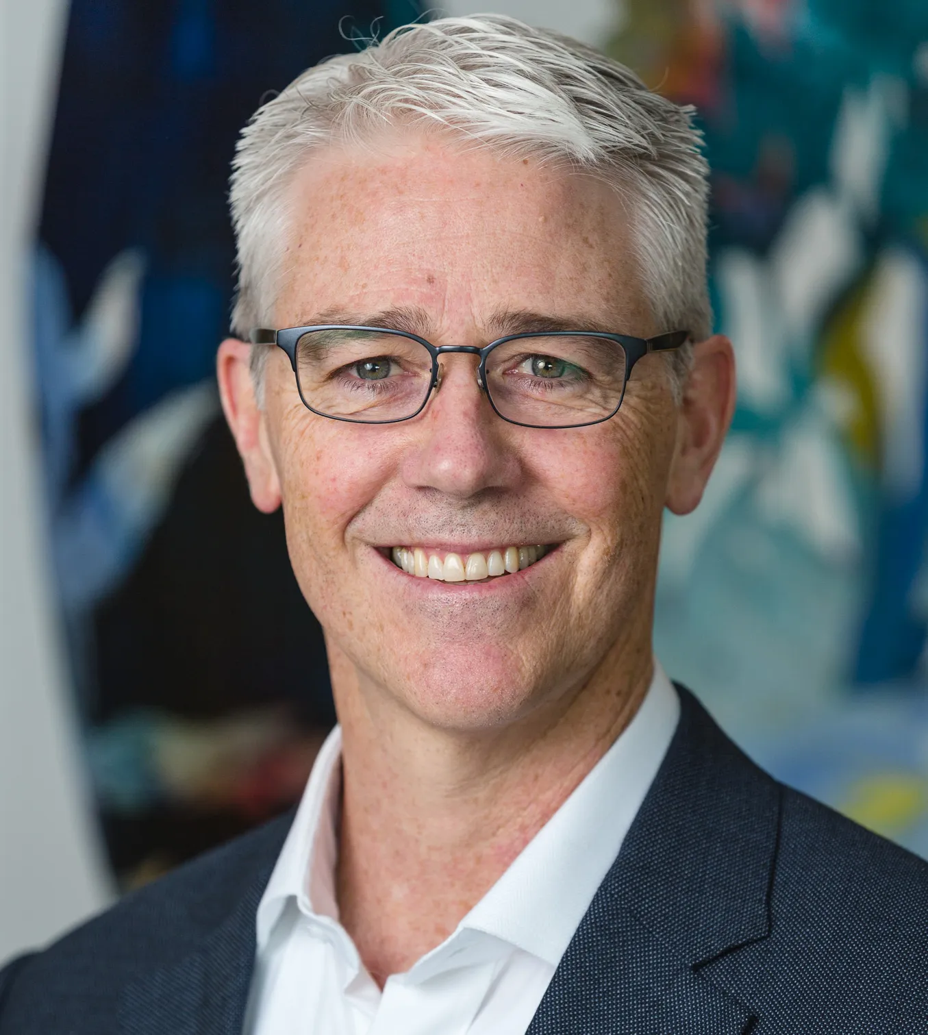 Headshot of Colin Stretch, chief legal officer at Etsy