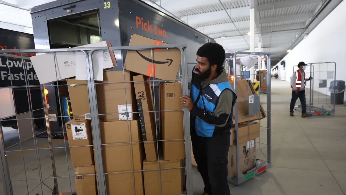 Amazon delivery station in Georgia fulfills orders on Cyber Monday 2022