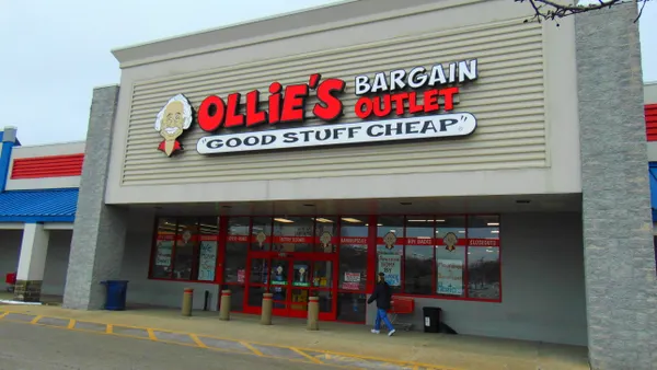 External shot of an Ollie's.